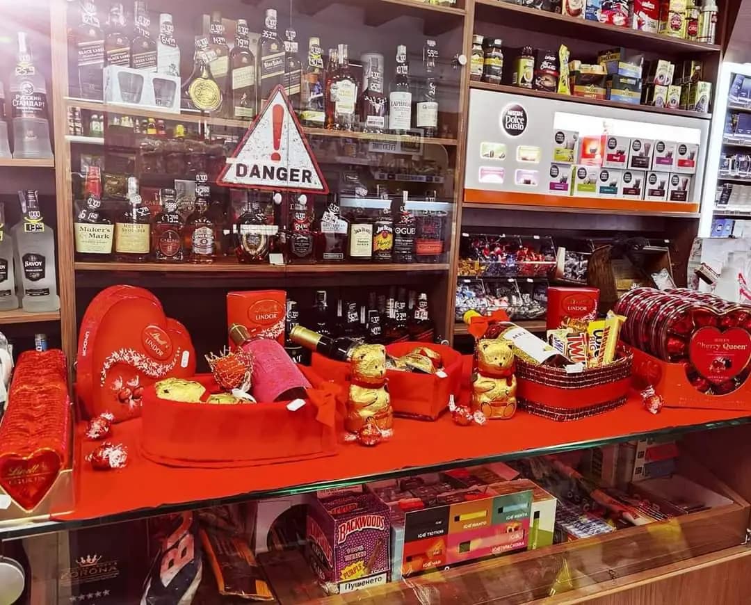 Tobacco, drinks & coffee shop/EasyPay