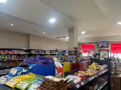MINI MARKET STOP & SHOP
