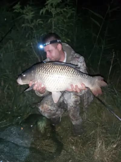 Multi Fishing | Рибарски магазин Костинброд | Въдици | Макари | Стръв | Захранки | Къмпинг оборудванe | Риболовни