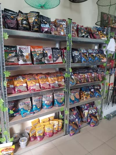 Риболовен магазин I&M Fishing | Риболовни принадлежности Харманли | Въдици | Макари | Влакна | Примамки | Захранки |