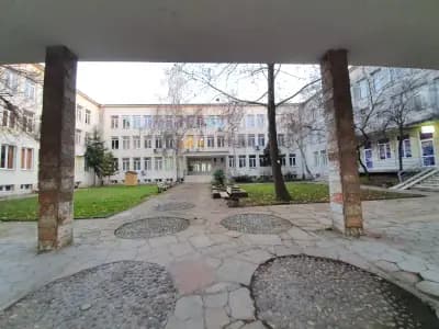 ДКЦ-Медицински Център, Поликлиника И Бърза Помощ