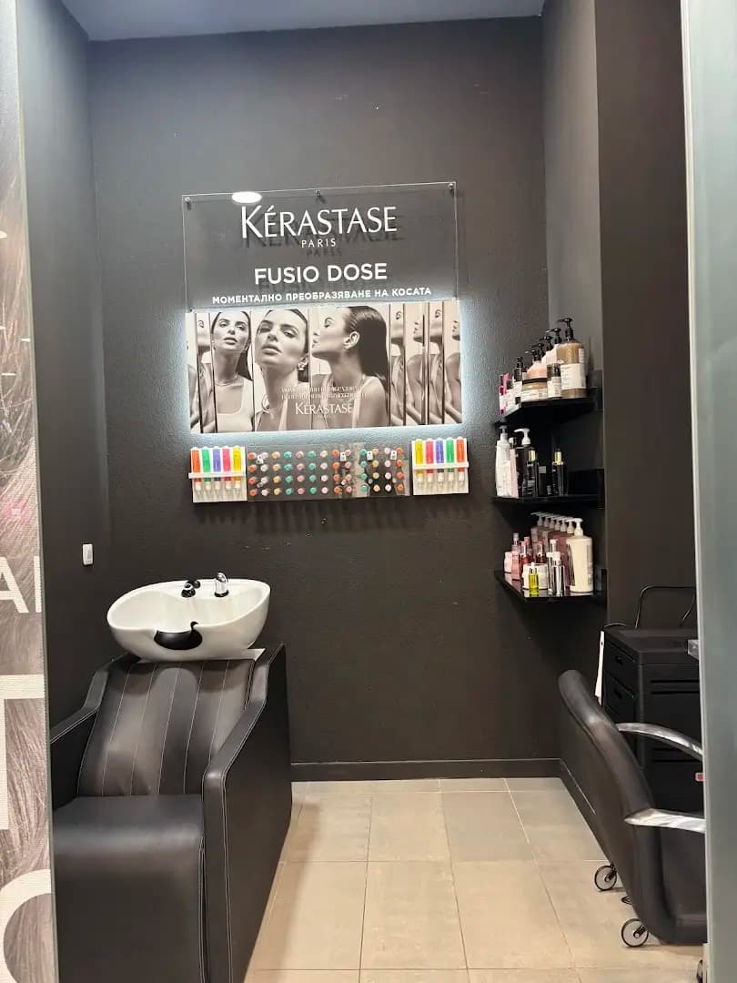 ZLATNA RIBKA Paradise Center