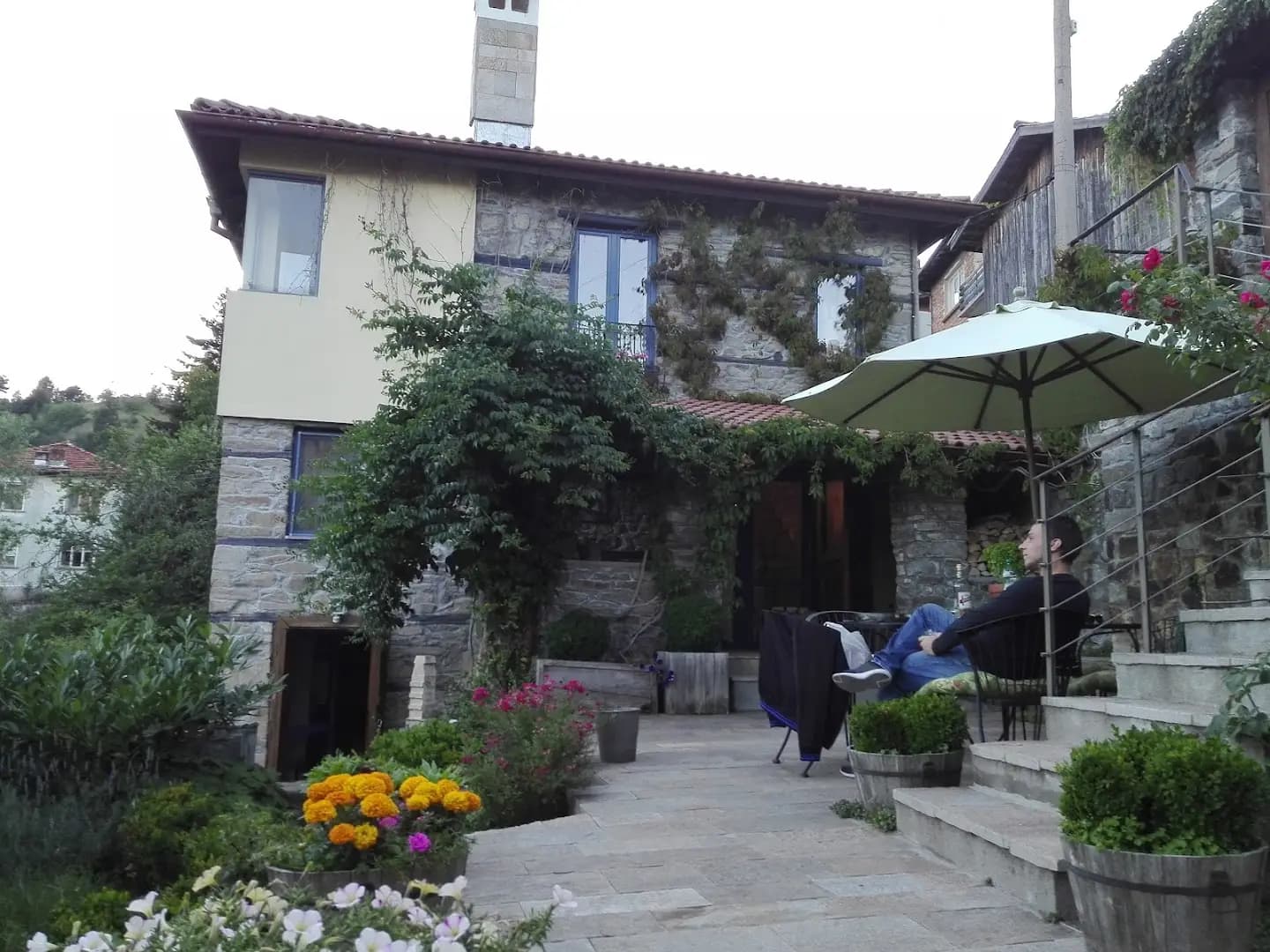 Four Seasons Retreat