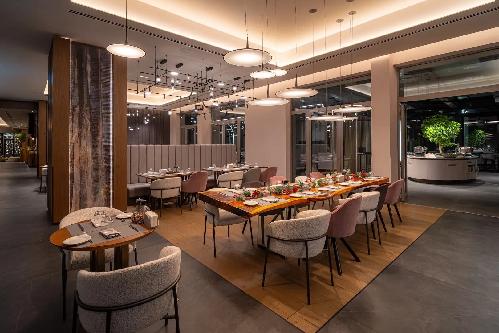 A Priori Restaurant & Garden
