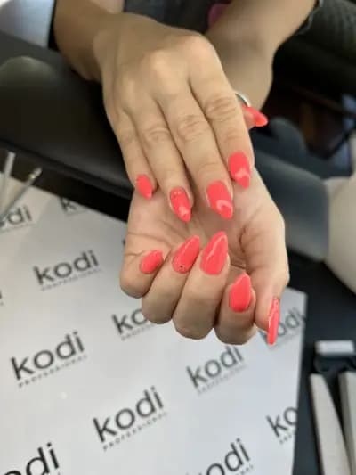 𝐁𝐄𝐀𝐔𝐓𝐘 𝐒𝐓𝐔𝐃𝐈𝐎 𝐅𝐀𝐌𝐈𝐋𝐘 & 𝐅𝐑𝐈𝐄𝐍𝐃𝐒 І Фризьор І Козметик І Маникюр І Педикюр І Солариум