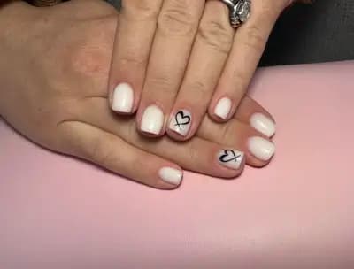 PM Nails Studio - Салон за маникюр