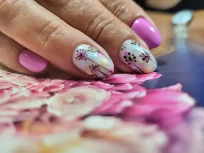 Nail Studio Libra - Салон за маникюр и педикюр Либра
