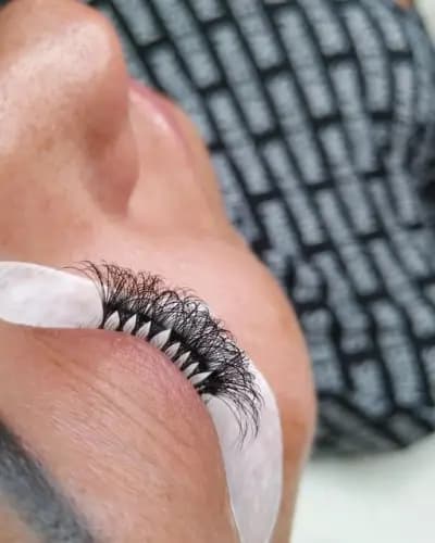 SVS Beauty Masters - миглопластика , перманентен грим , маникюр и ноктопластика