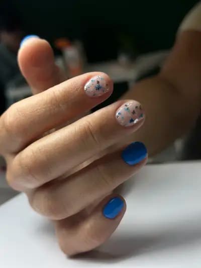 Studio Zlatova nails