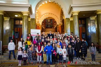 Езикови и ученически курсове Max International