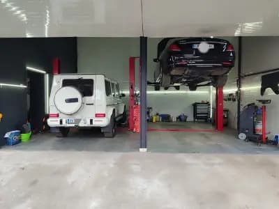 Angel's auto car repair shop