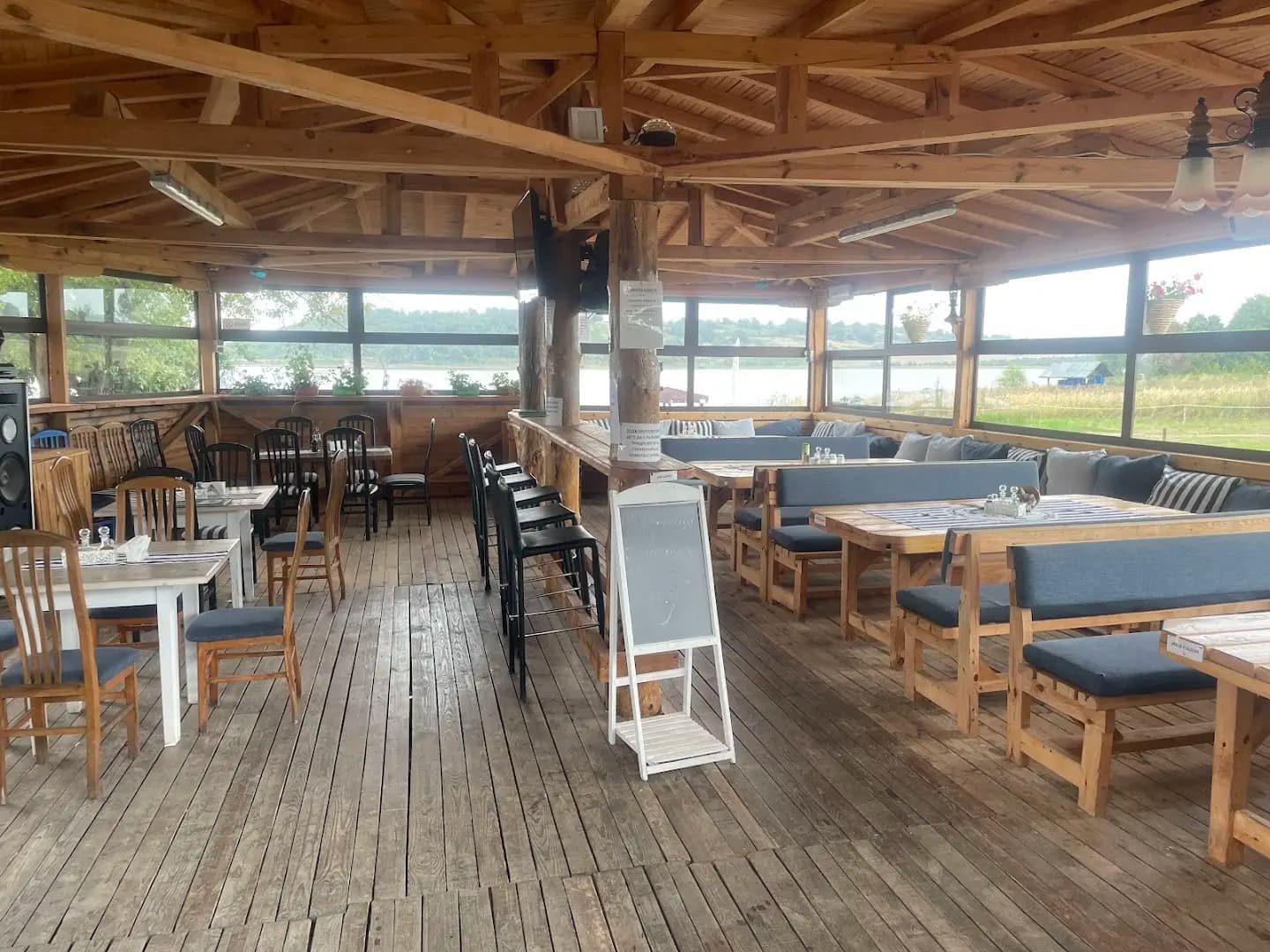 Krapec camping bar