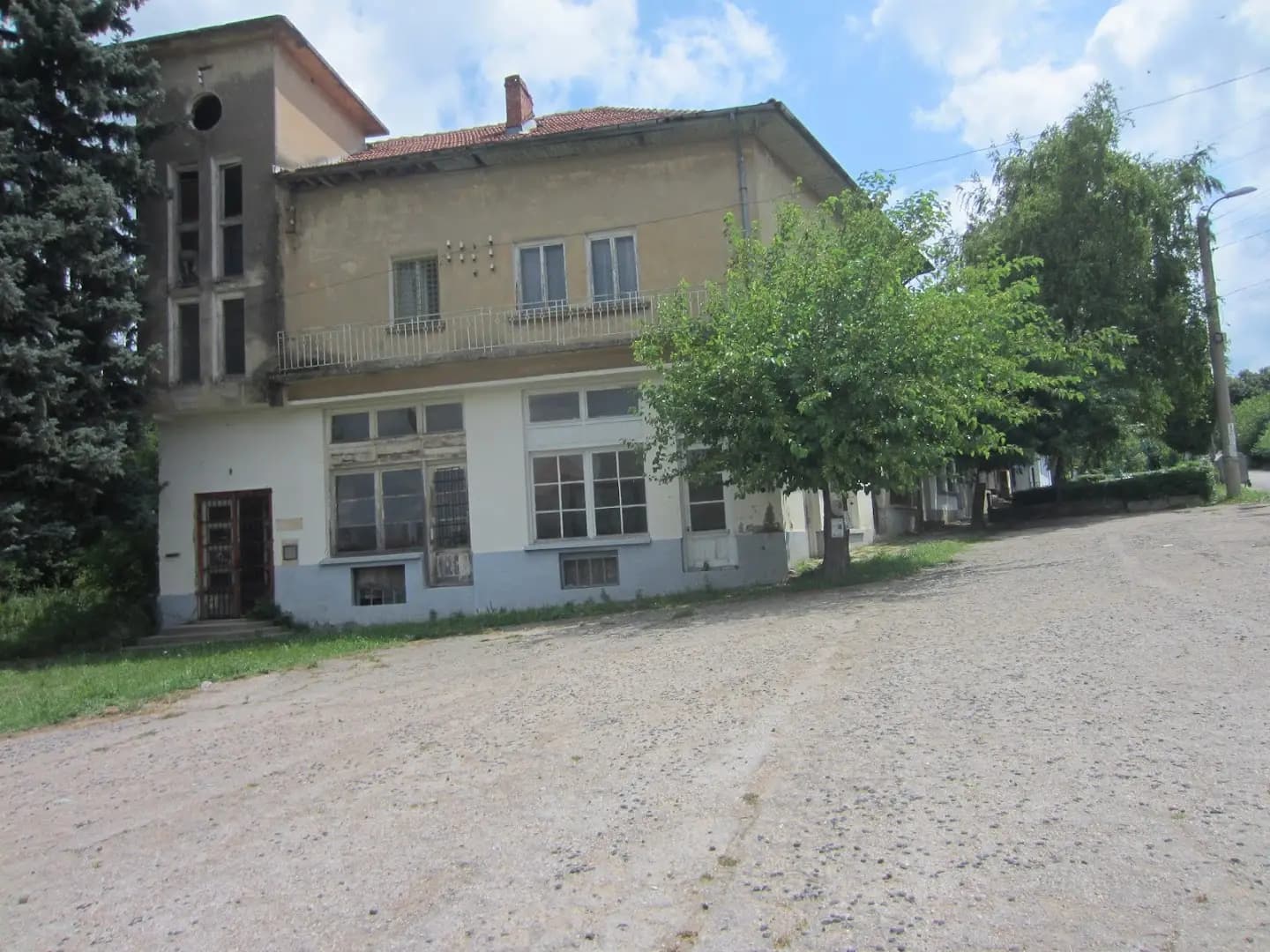 VILLA PIZZUTTI