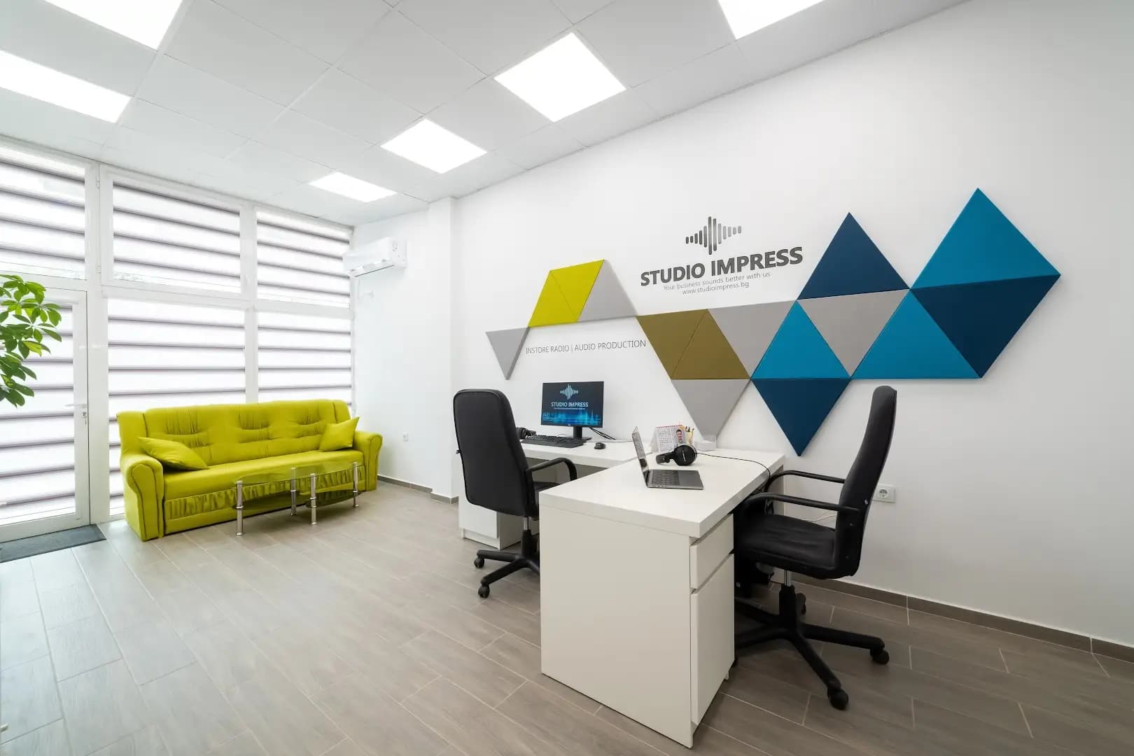 STUDIO IMPRESS