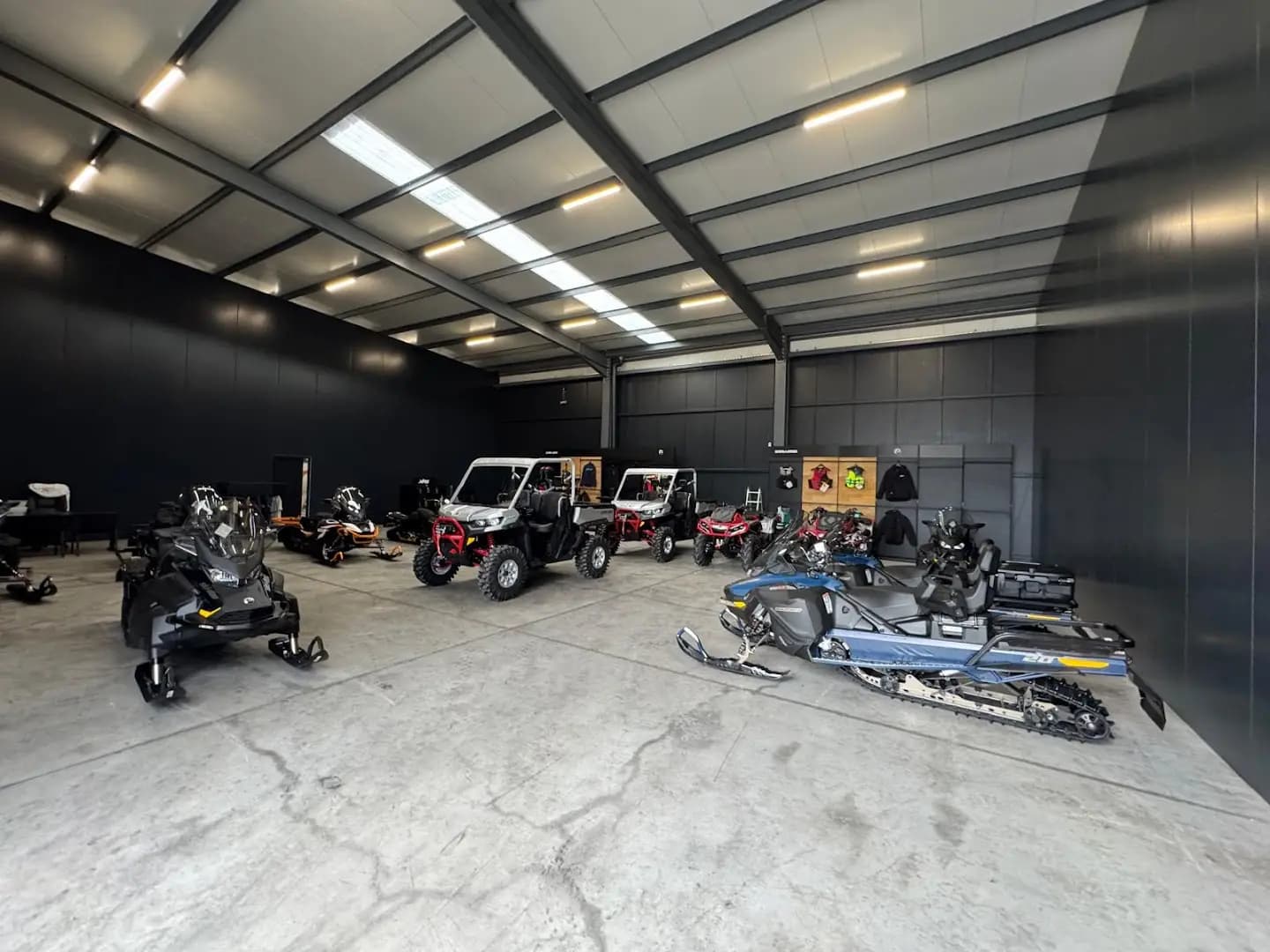 DANICENTRUM.EU - CAN AM - SEA DOO - SKI DOO - LYNX - BRP CENTRUM - STARK VARG - BENDA - SERVICE