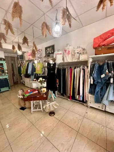Vintage italiano clothes shop