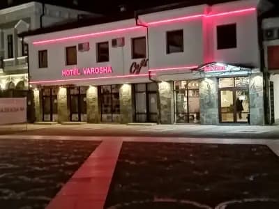 Хотел Вароша