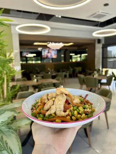 La Grande Fast Food & Restaurant