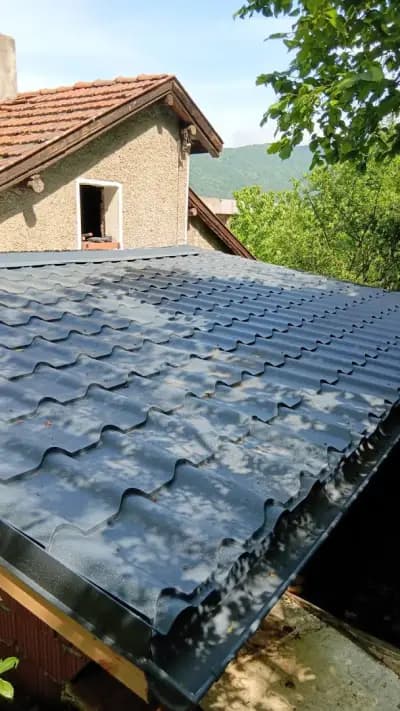 ROOFER