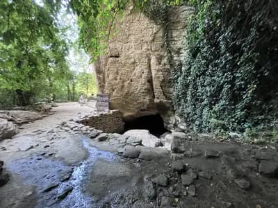 13. Голямата пещера