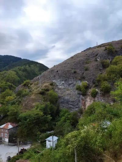 Челевешката пещера