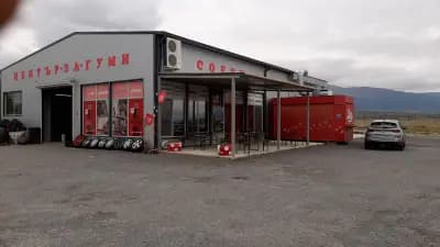 Service and Tire center - Fast food