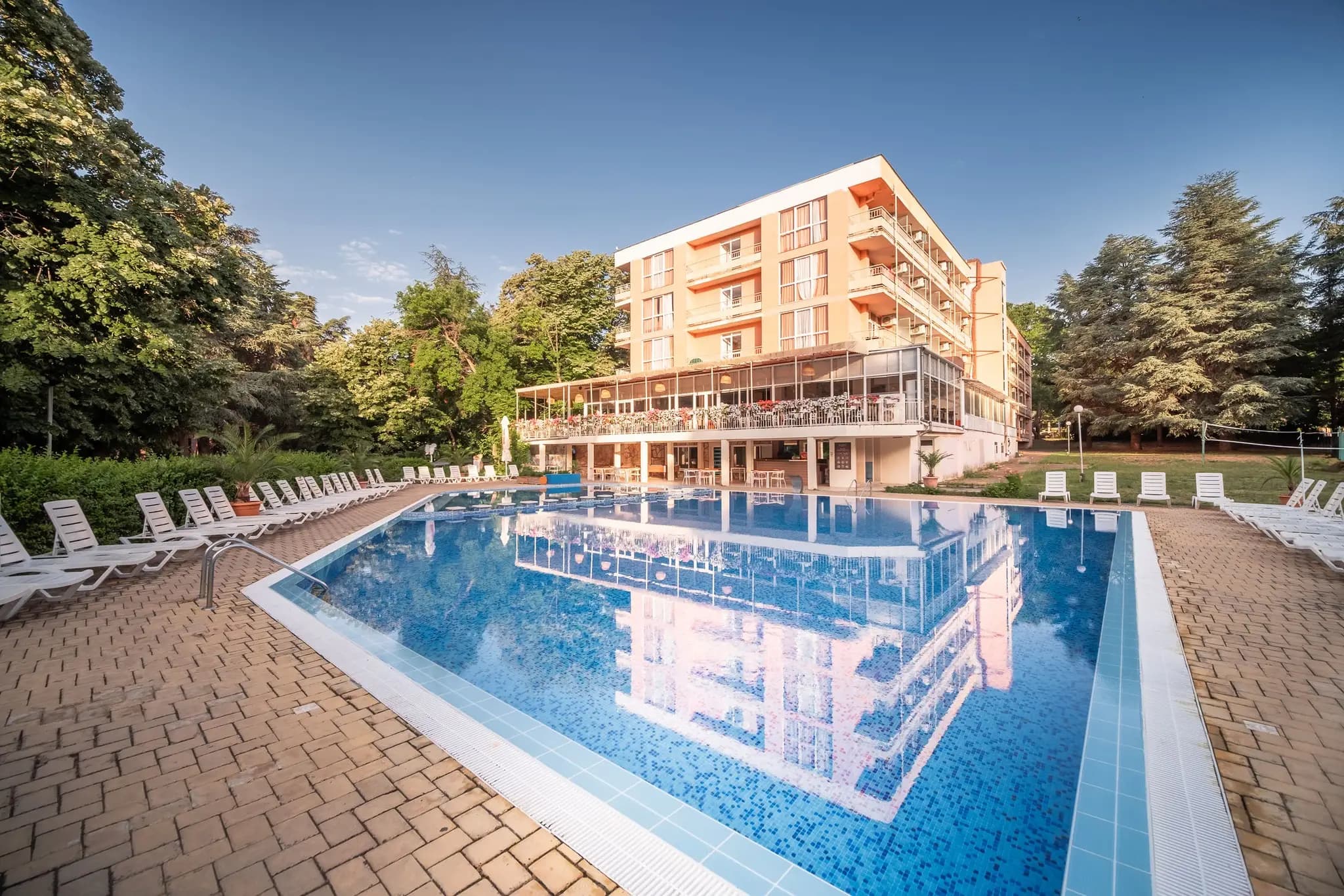 Бюфет ресторант - Bon Appetit