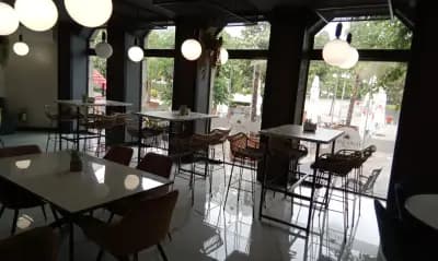 Paradise Bar & Food