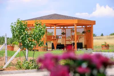 Винарна "Златен Рожен" (Zlaten Rozhen Winery)