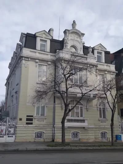 Народно читалище „Варненски будители“