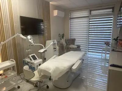 МЕДИЦИНСКИ ЦЕНТЪР AL CLINIC