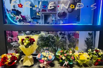 Friends Flowers and Decorations – магазин за цветя и подаръци Младост 4