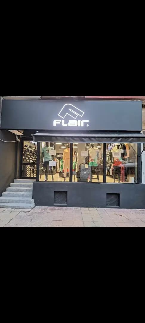 FLAIR Lom