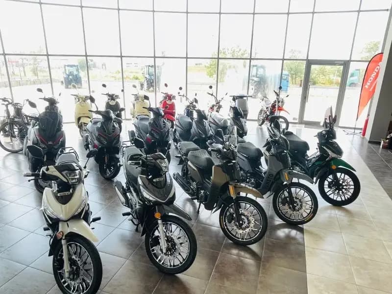 РС Ауто ЕООД - RS Moto / Внос на Автомобили и Мотори / Трактори LS Tractor / YTO / Kubota / Yanmar