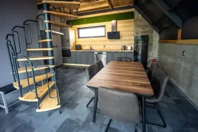 SM VIP Houses