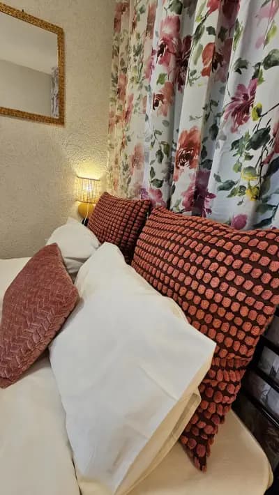 Biscuit mini house old town