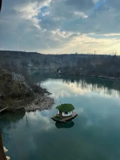 ЗЛАТЕН ПАРК КАФЕ СЛАДКАРНИЦА