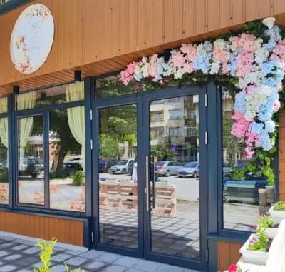 Kris Sweet Boutique
