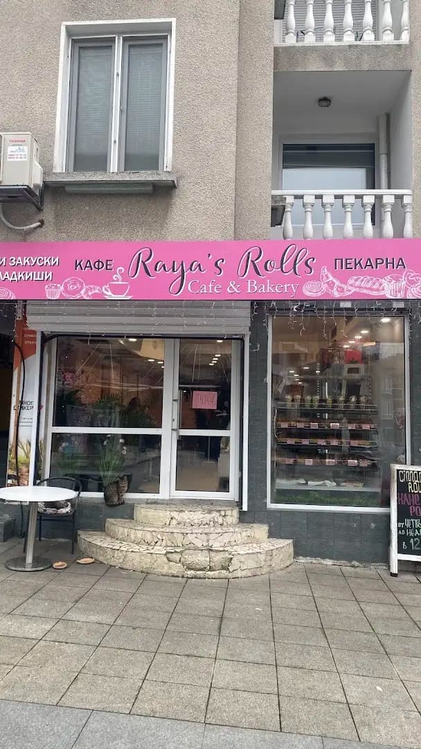 Raya's Rolls Café & Bakery