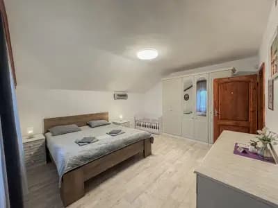 Къща за гости "VILLA JANET"