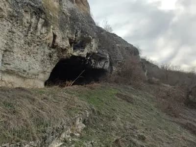 Скална църква "Света Троица"