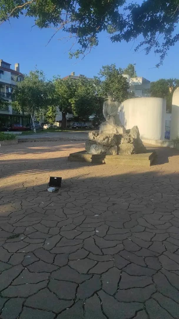 Паметник на Пейо Яворов