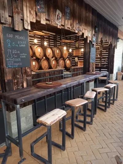 Bulgarian Wine point. Wino z beczki. Разливное вино!