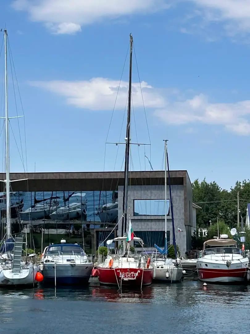 Yacht Club Lotos Varna