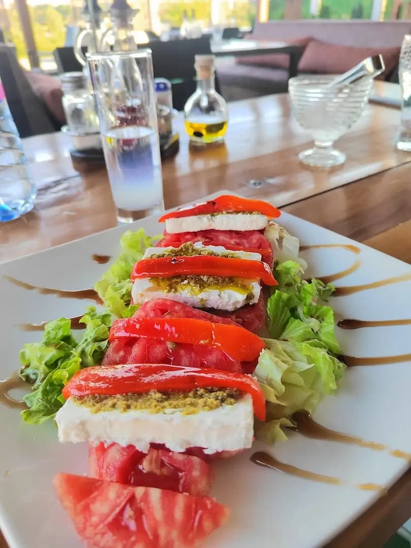 Restaurant & barbeque Sante Кърджали