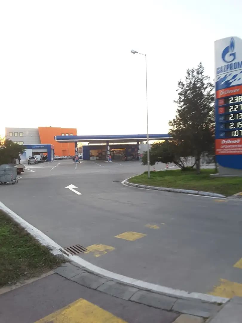 Шел Санкт Петербург