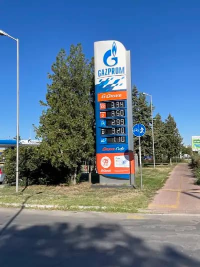 Шел Санкт Петербург