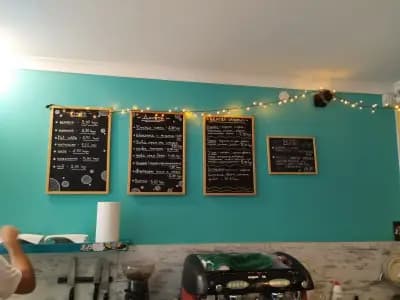Circles Donut and Bagel Shop