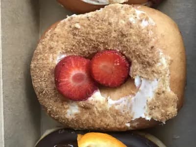 Circles Donut and Bagel Shop