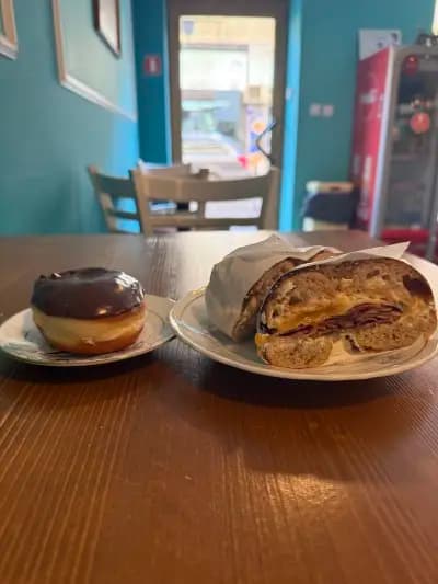 Circles Donut and Bagel Shop